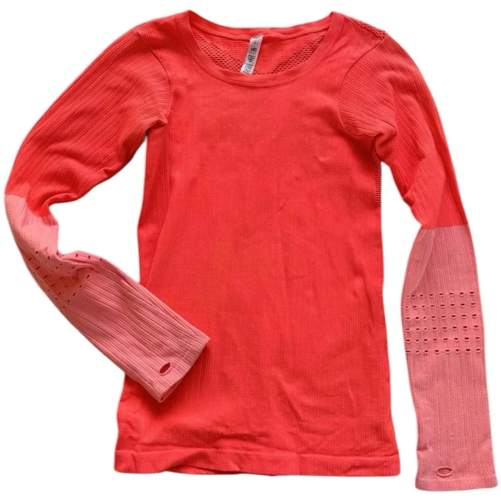 ALO Yoga Pink Long Sleeve Tee - Picture 2 of 7